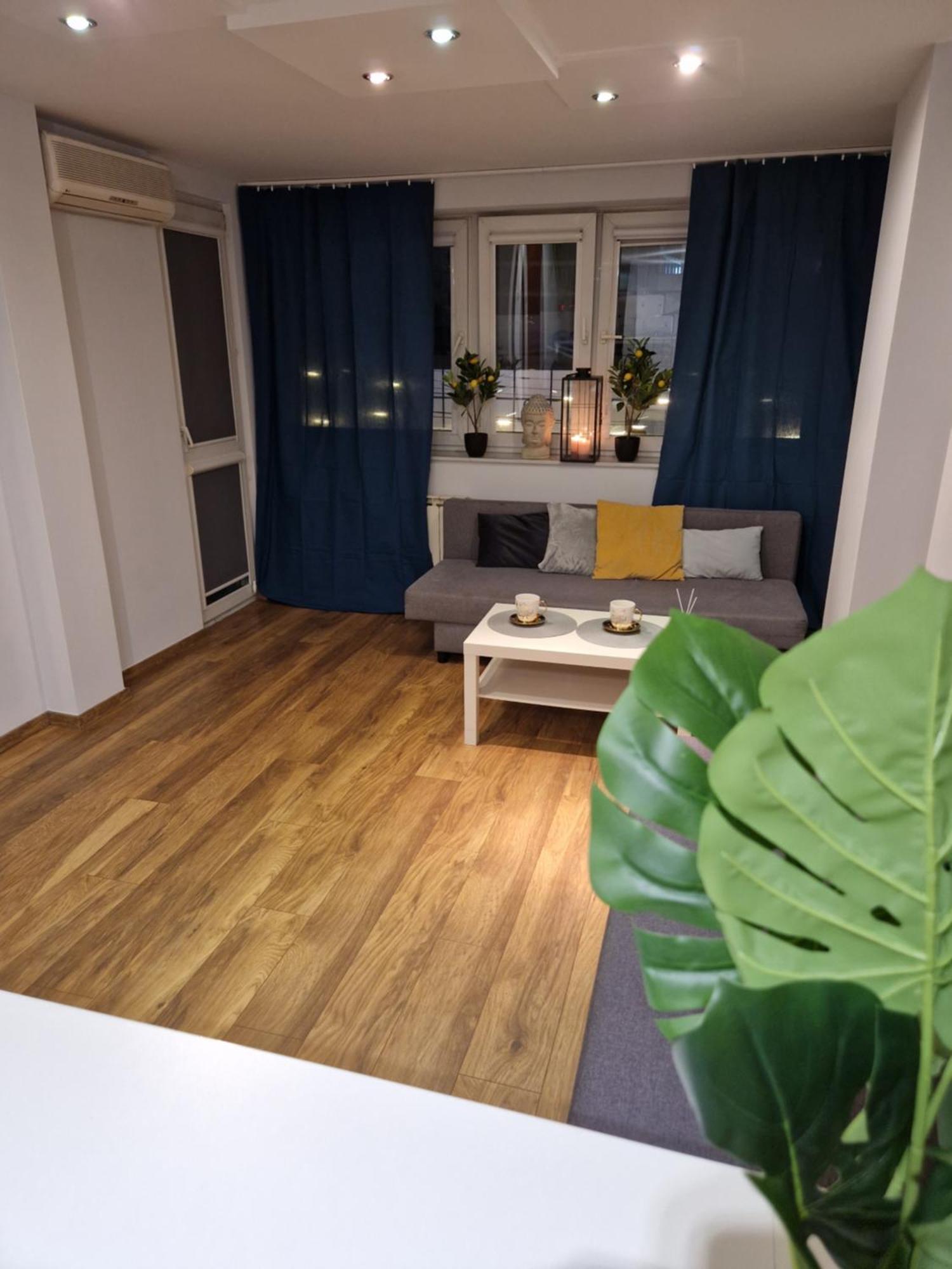 View Apartments And Rooms Warschau Buitenkant foto