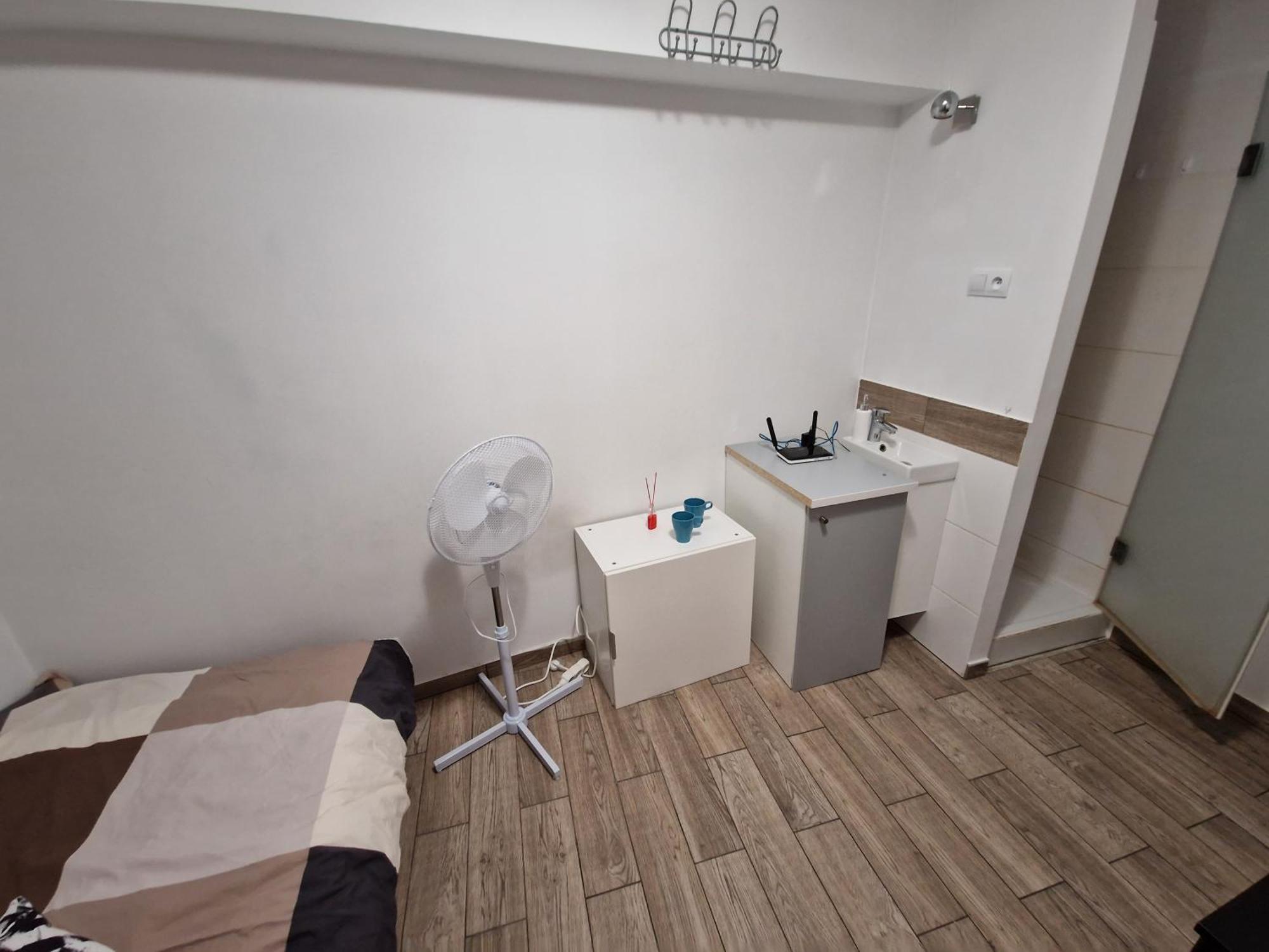 View Apartments And Rooms Warschau Kamer foto